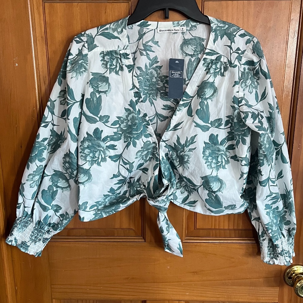 Abercrombie & Fitch Green Floral 3/4 Sleeve Tie-Front Poplin Top, Size Medium